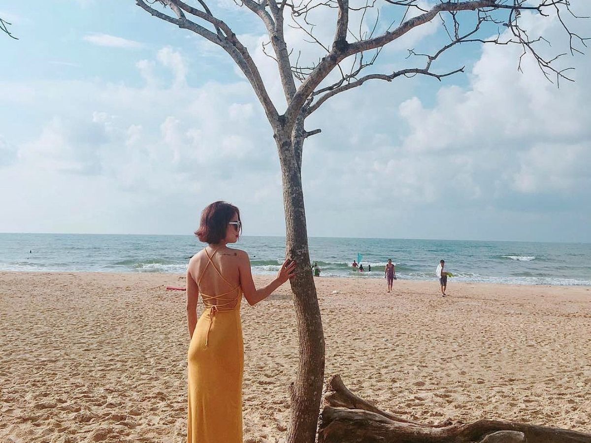Chụp ảnh bãi biễn Hồ Cốc đẹp, bình yên và thơ mộng