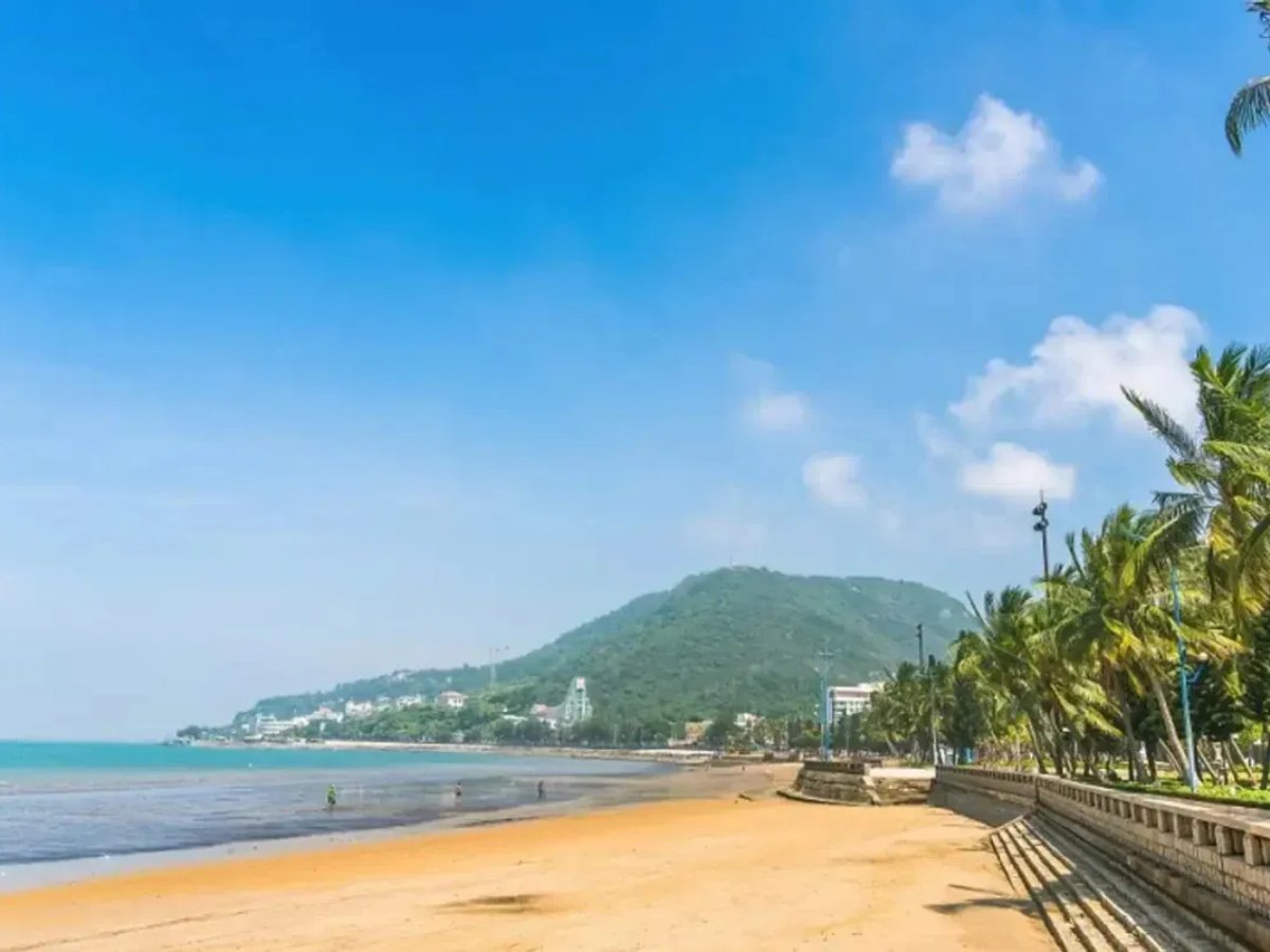 Ngày thứ hai nên dành thời gian tham quan bãi biển, trung tâm và điểm check-in. (Nguồn: Sưu tầm)