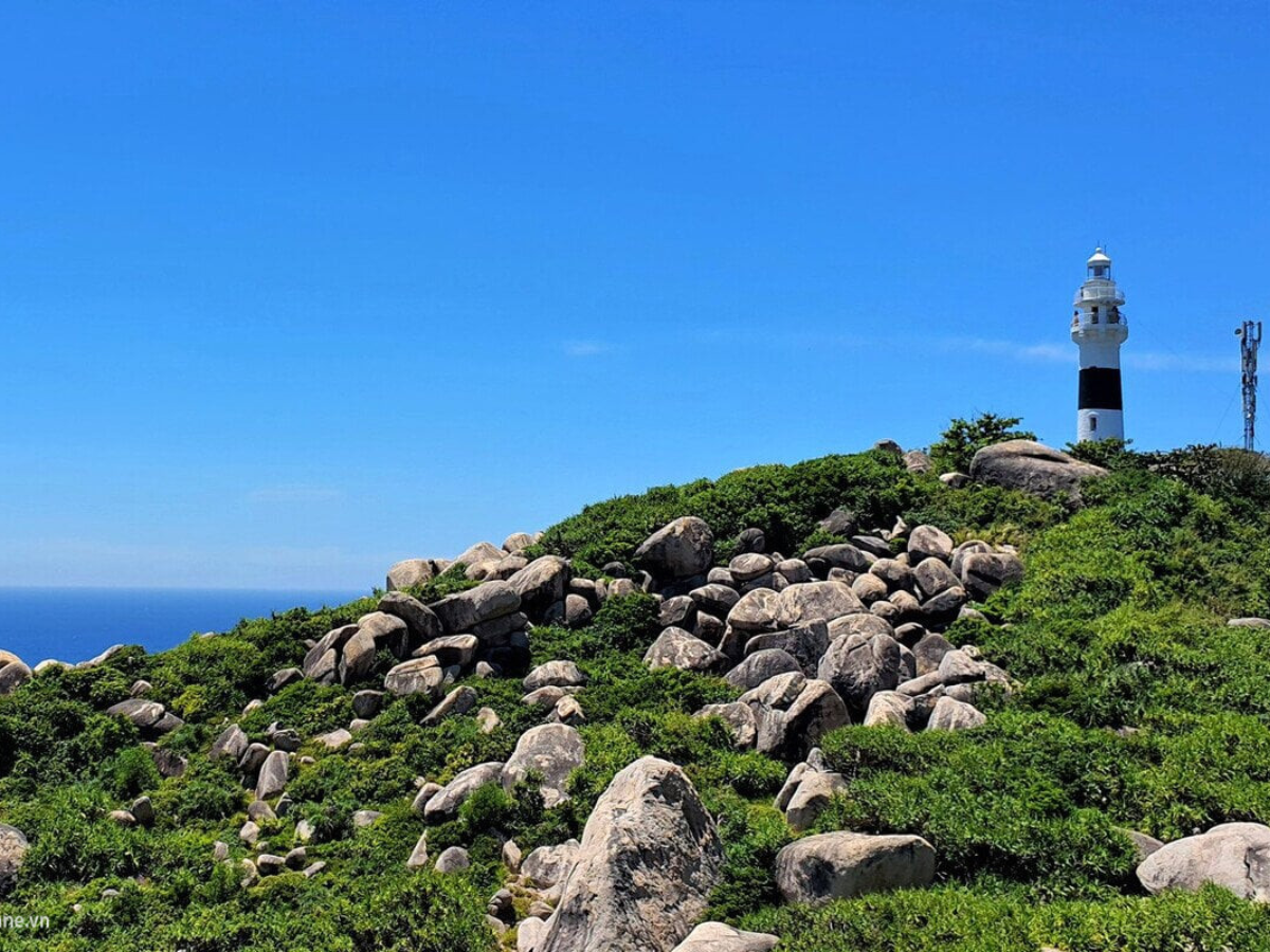 Nhờ quá trình trùng tu mà ngọn hải đăng luôn đem đến những trải nghiệm thú vị cho du khách.