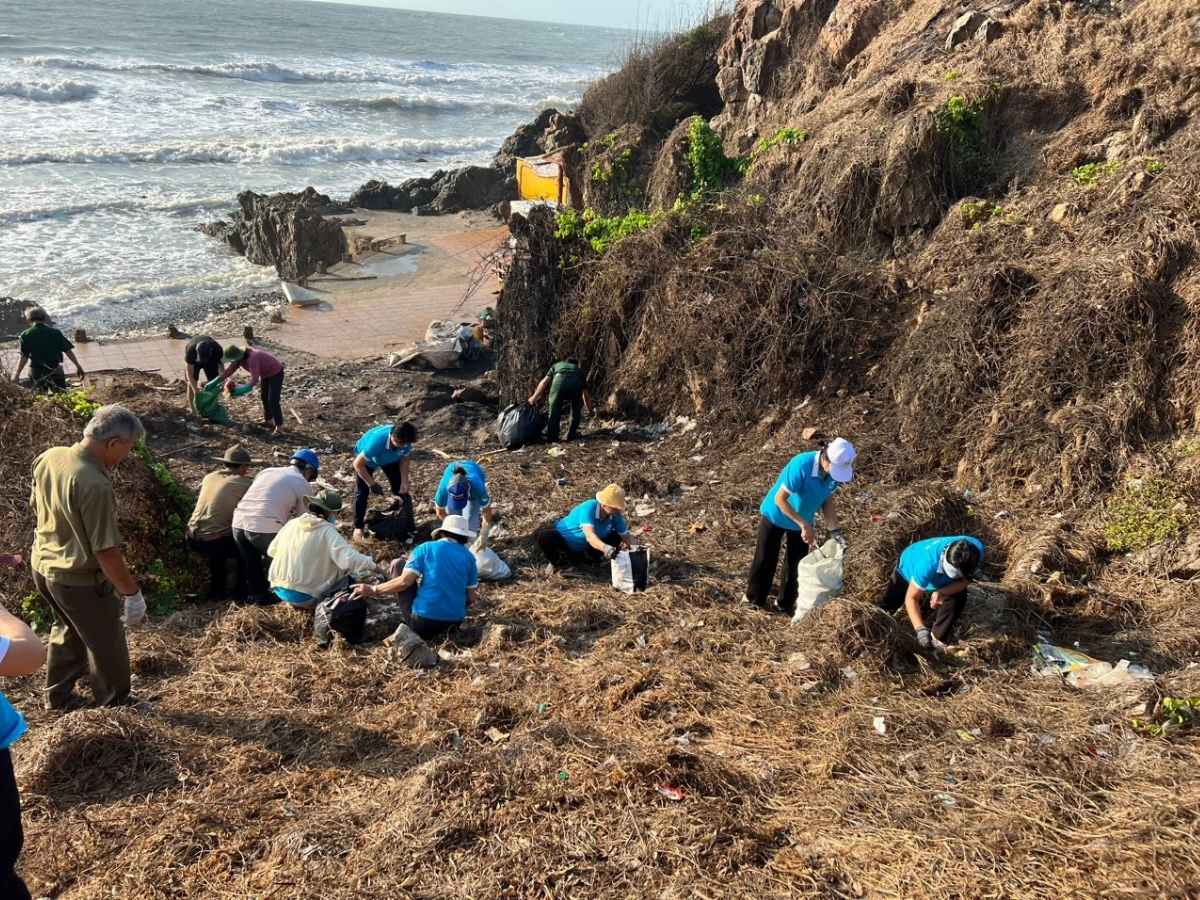 Mũi Nghinh Phong sẽ mãi giữ được vẻ đẹp nguyên sơ nếu mỗi du khách đều có ý thức bảo vệ