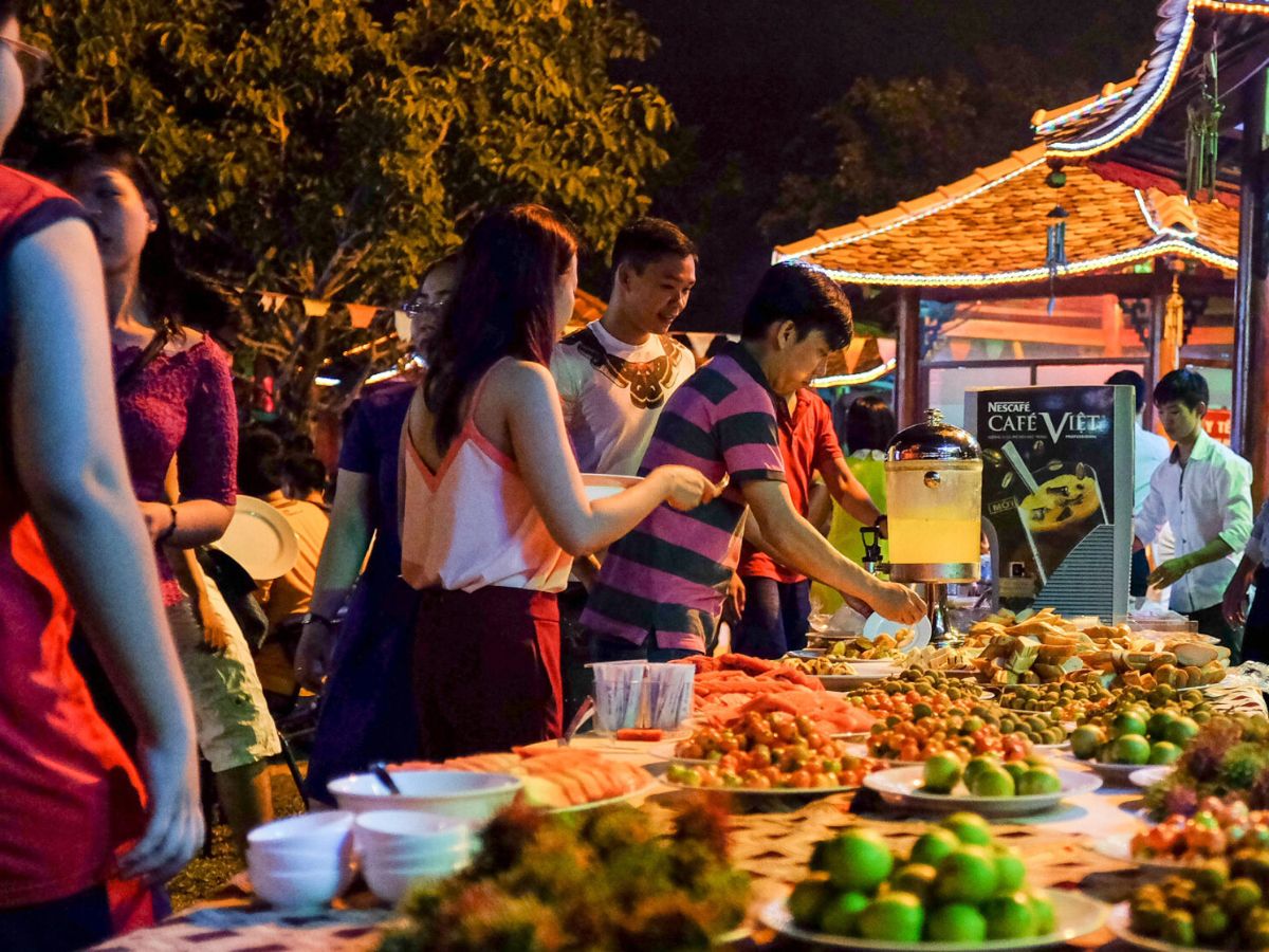 Ẩm thực tại khu du lịch Hồ Mây Park tất cả các khung giờ trong ngày cho du khách