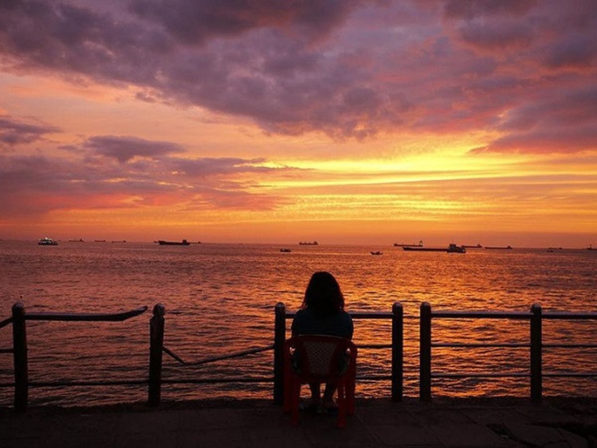 Ngắm hoàng hôn ở bãi biển Long Hải yên tĩnh, thơ mộng