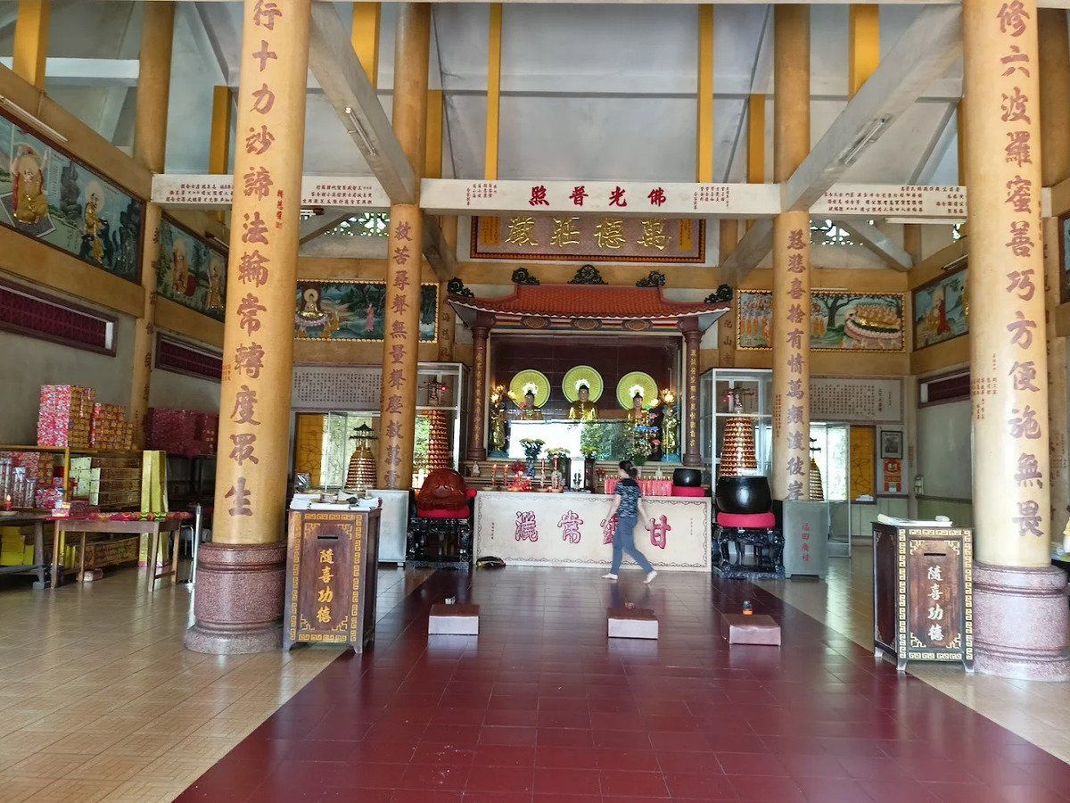 Kiến trúc chùa Phổ Đà Sơn Vũng Tàu mang đậm phong cách Phật Giáo Việt Nam và pha trộn đôi nét Trung Hoa.