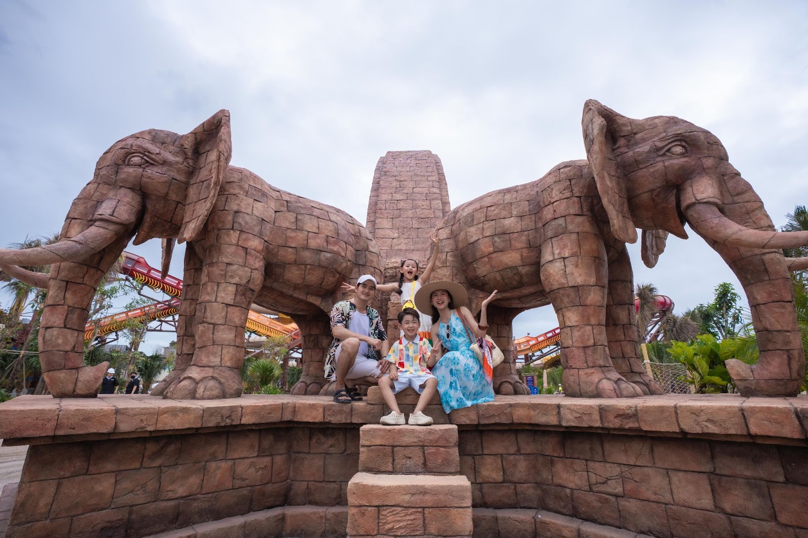 Families enjoy immersive cultural settings at Sun World Vung Tau, reinterpreting Eastern and Western maritime history.