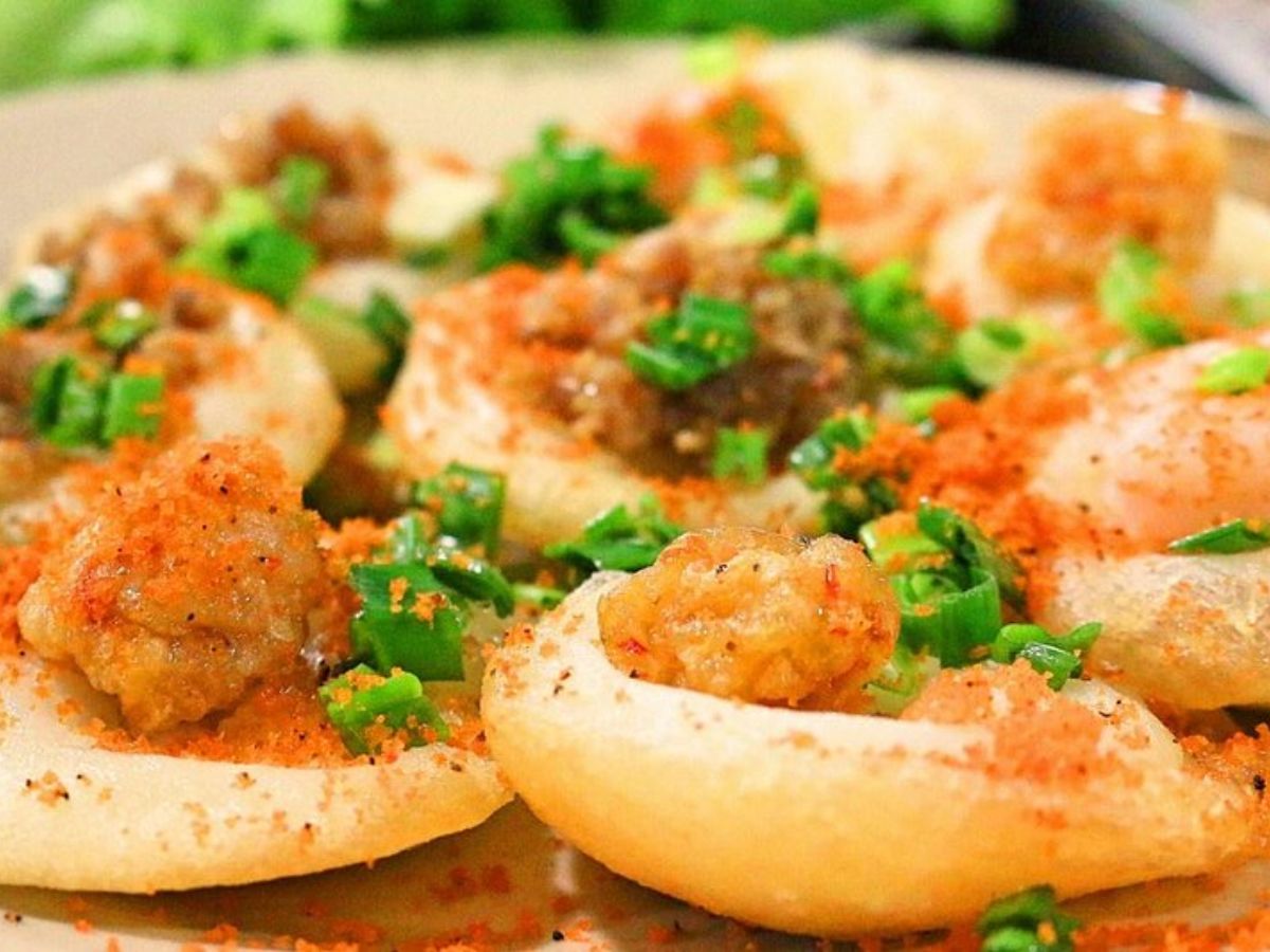 Bánh khọt Vũng Tàu mang đặc trưng hương vị biển