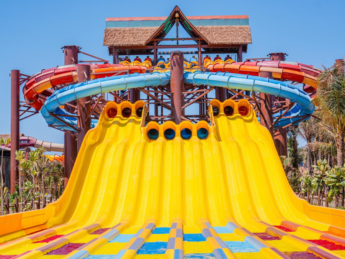 Đường trượt 10 làn đạt kỷ lục tại Sun World Vung Tau.