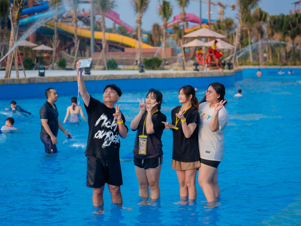 Checkin cùng bạn bè tại Sun World Vung Tau.